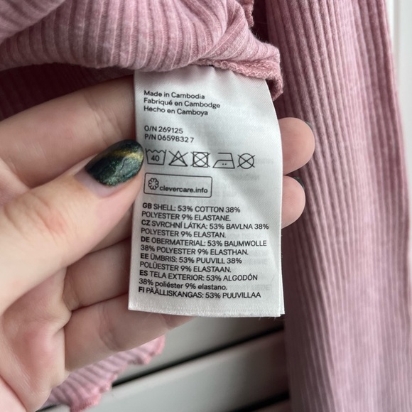 H&M Divided cropped off-the-shoulder top - Picture 3 of 4